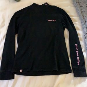 Women’s Medium Dutch Bros turtle neck
